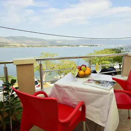 Appartement Vinka-1 *